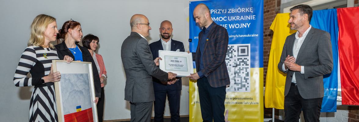 Chrobot - Sutryk - Wręczenie Czeku