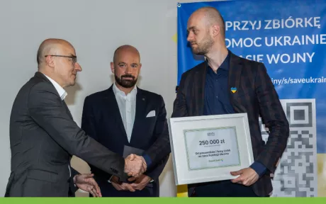 Chrobot - Sutryk - Wręczenie Czeku